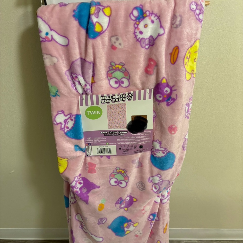 Hello kitty and Friends blanket